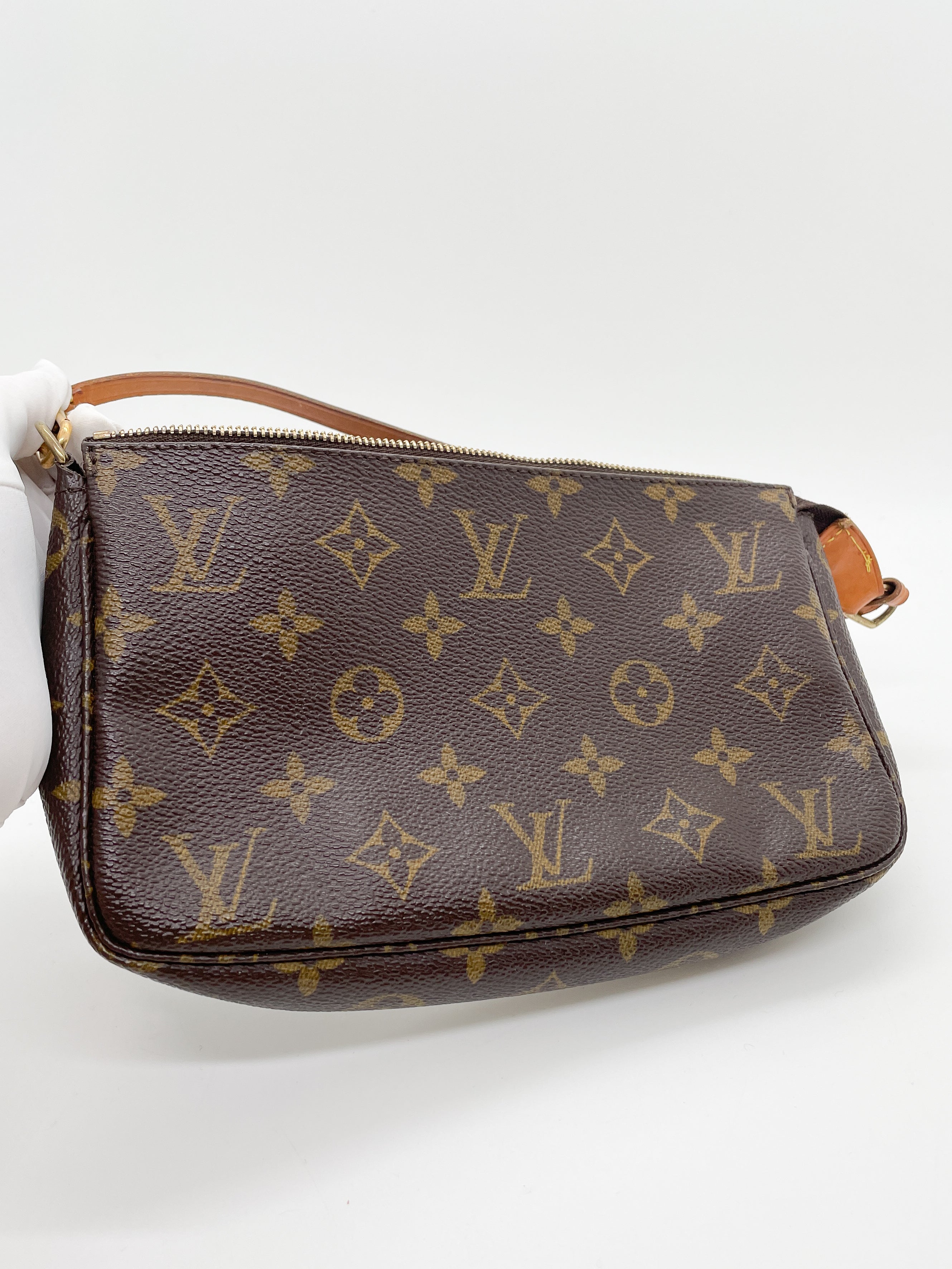 Pochette louis vuitton 300 euro sale