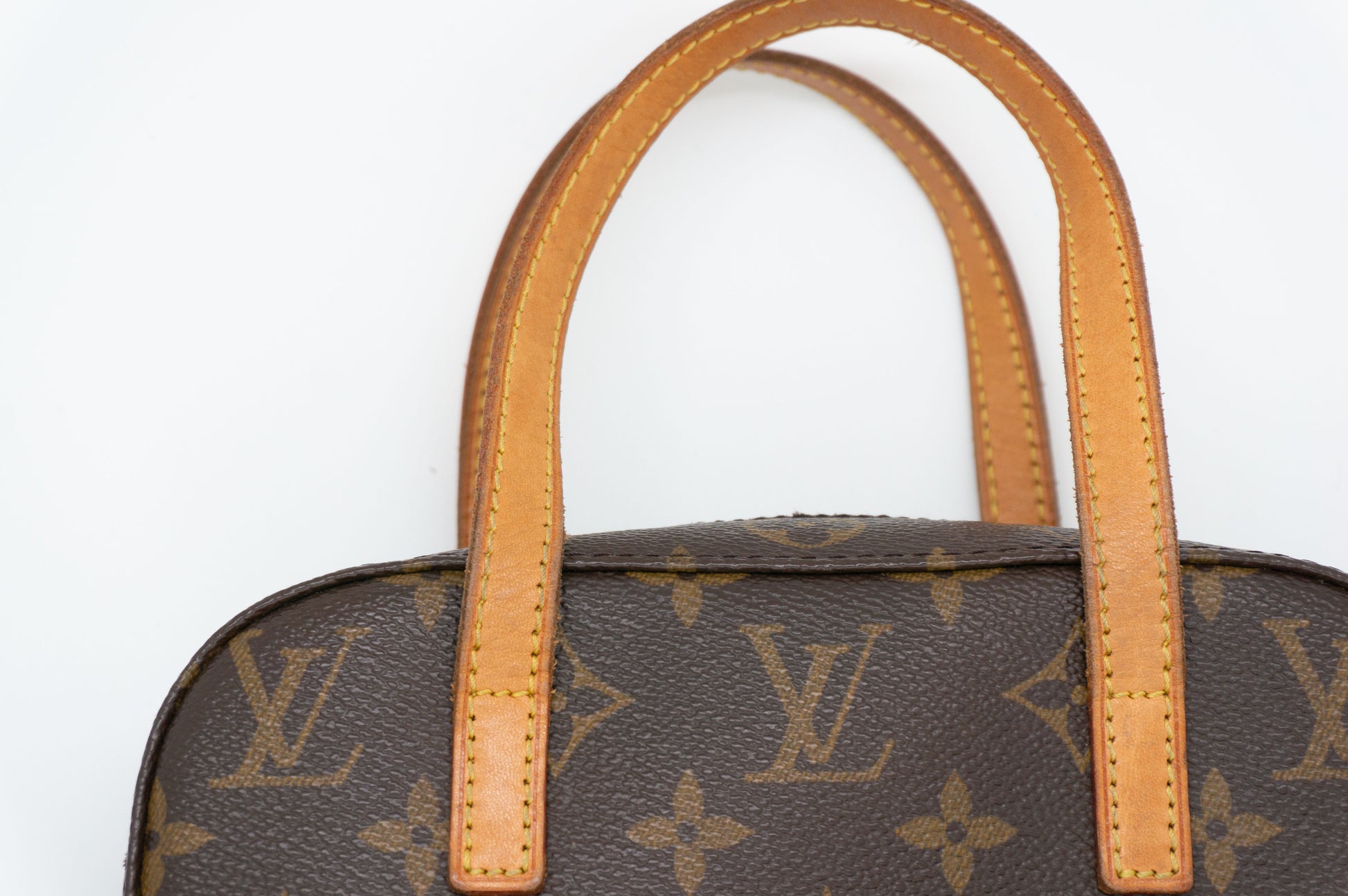 Louis Vuitton Monogram Spontini (SHG-QgiAGS) – LuxeDH