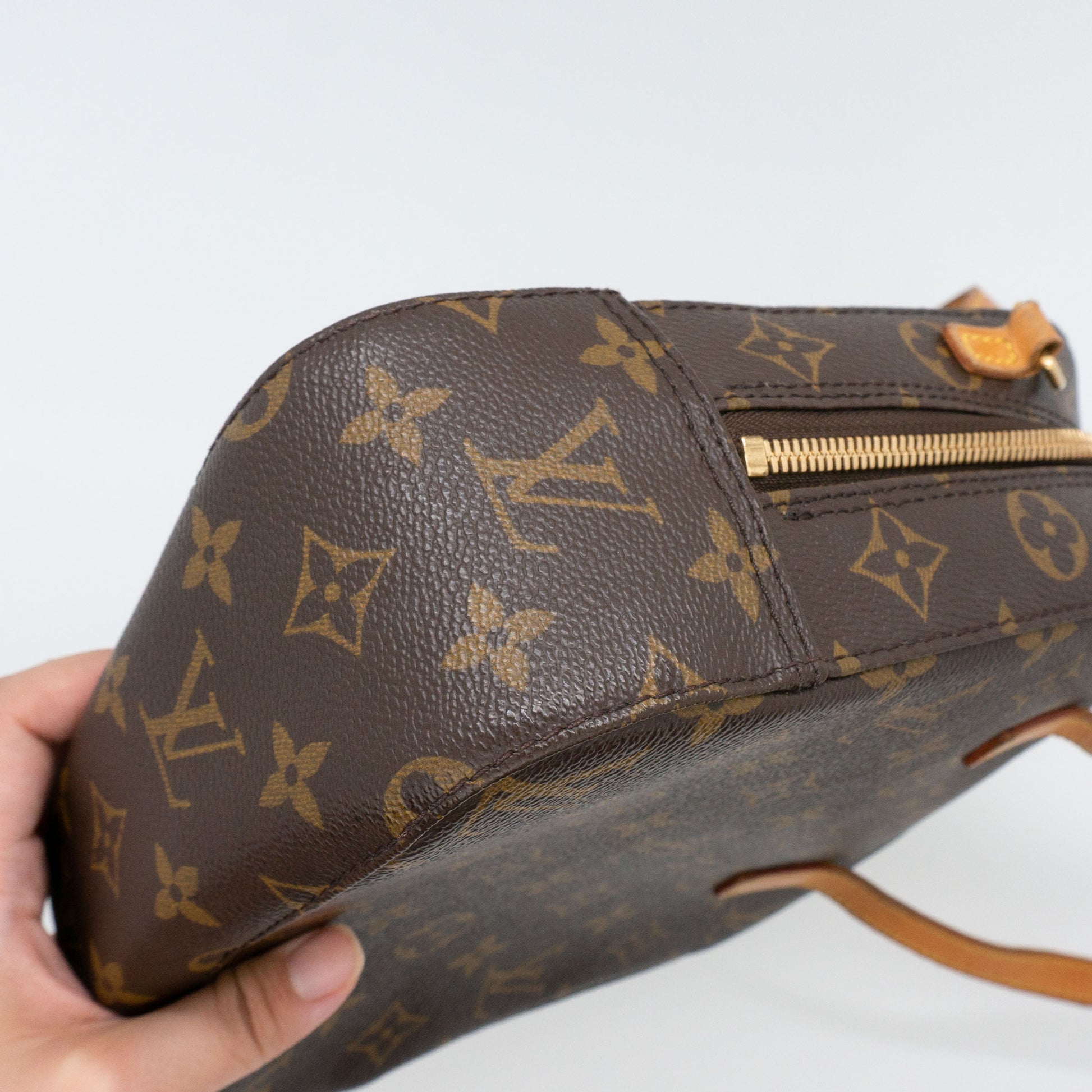 Louis Vuitton Spontini Handbag 356687